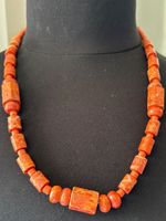 Magnifique collier vintage en perles de corail naturel