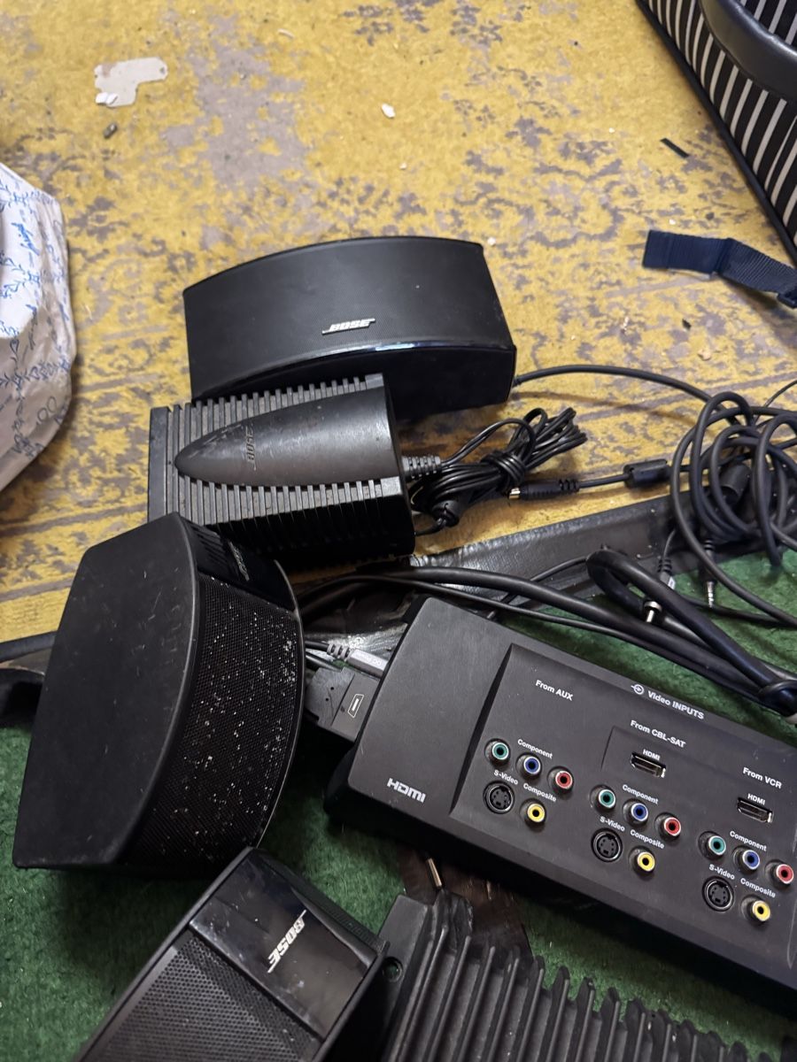 Bose Amplificatori: Système audio Bose Lifestyle SA2 + Video Enhancer + enceinte – Difettoso da Biel/Bienne venduto da Baol1 1