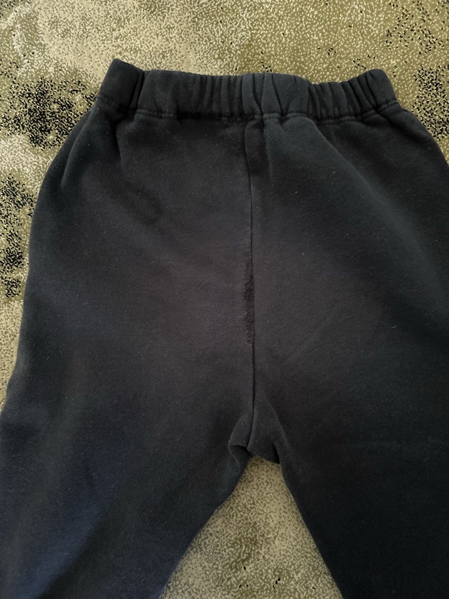 H&M Pantaloni: H&M Keith Harring Sweatpants / 3T 98 – Usato da Zollikon venduto da JuRock 2