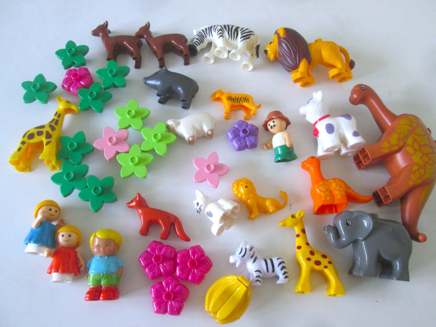 Spielzeuge: Figuren aus Kunststoff – Gebraucht aus Sementina von babucia 1