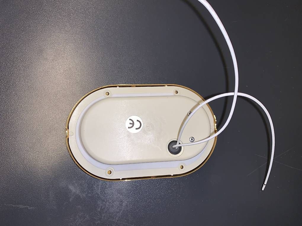 Lampes: Plafoniera ovale 12V per barca, camper e veicoli – D'occasion à Bioggio par Nautic-Land 1