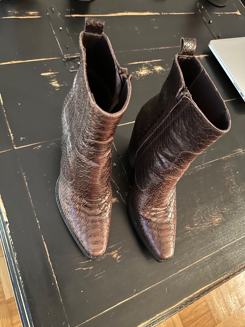 Scarpe da donna: Stiefeletten Leder Grösse 39 – Nuovo (secondo la descrizione) da Zürich venduto da Faetze0