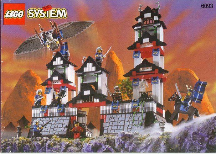 Lego Spielzeuge: Lego 6093 Castle Samurai Flying Ninja Fortress – Gebraucht aus Sils im Domleschg von AMAG_AUDI_ZH