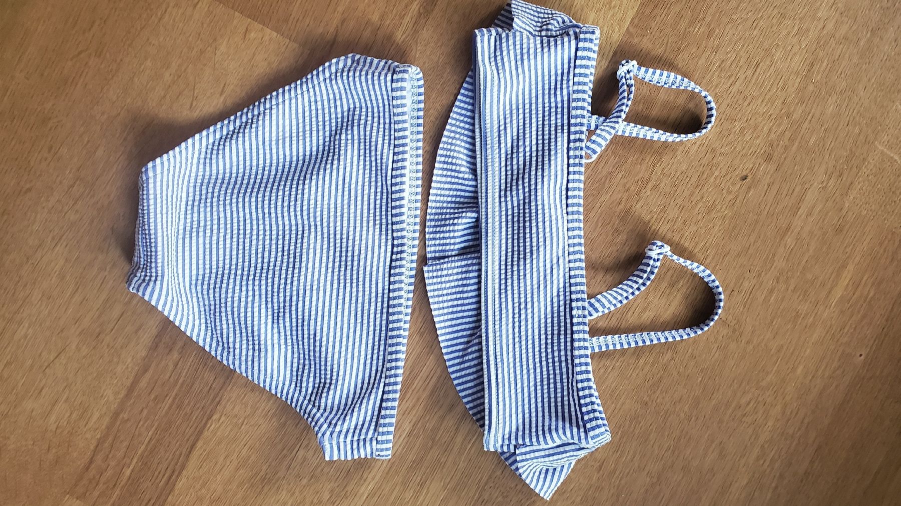 Costumi da bagno & Bikini: Bikini, Gr. 110-116 wie NEU! – Usato da Stäfa venduto da lookilooki 1