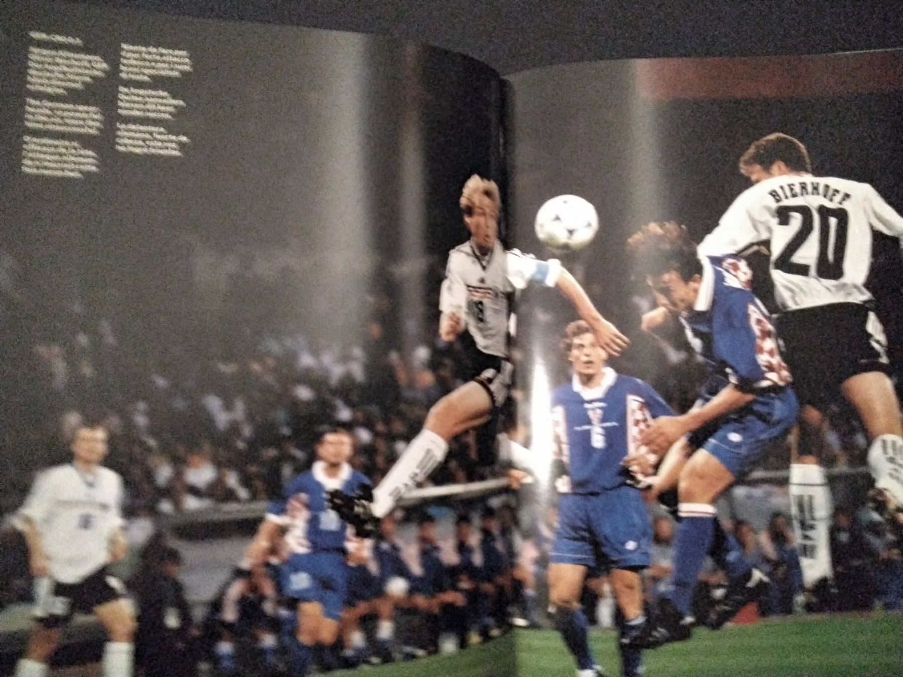 Album: FUSSBALL WORLD CUP – Usato da Brunnen venduto da antonia50 4