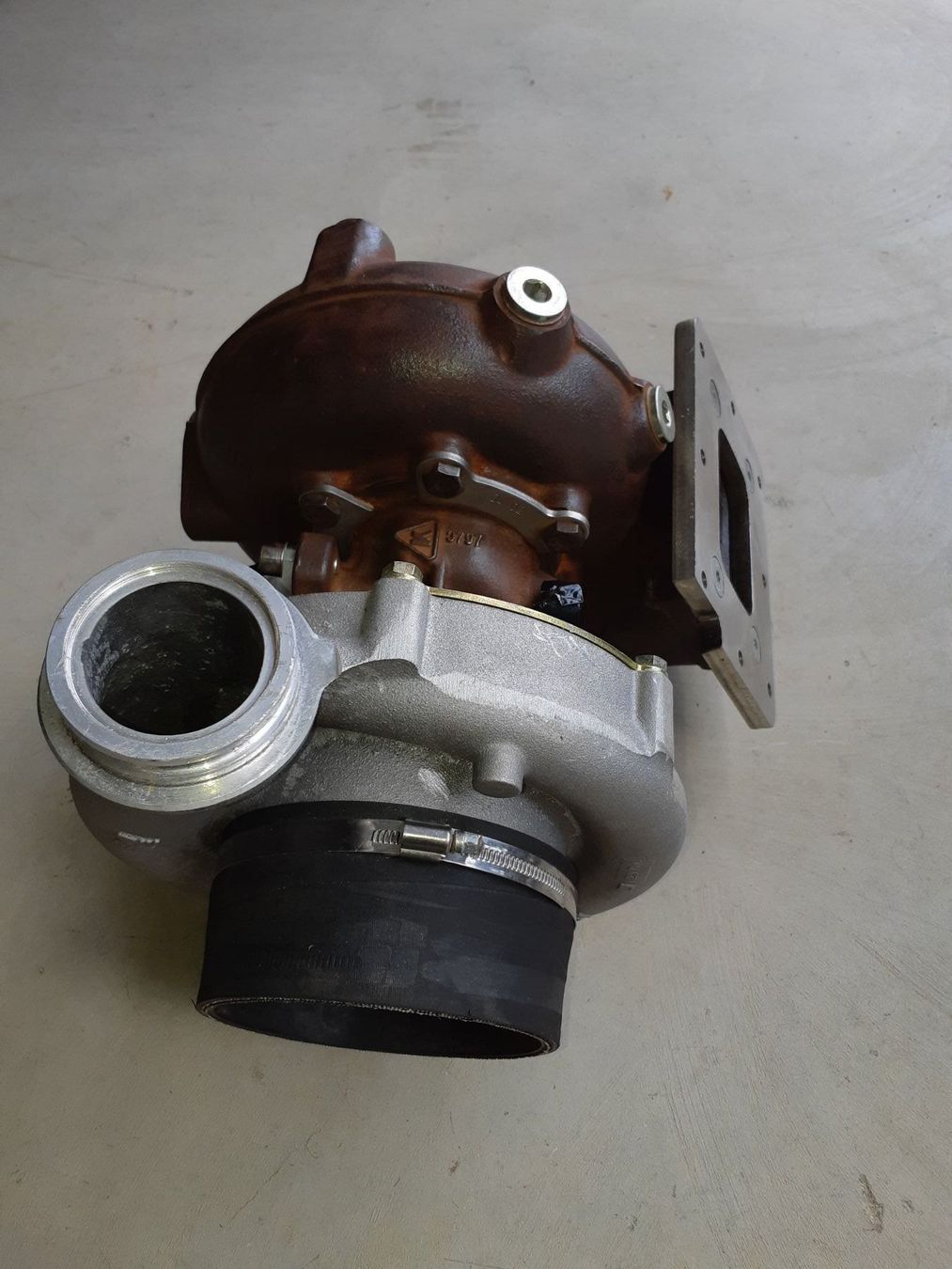 Alle Ersatzteile: Turbolader Borg Warner K33 – Gebraucht aus Emmenbrücke von fiden