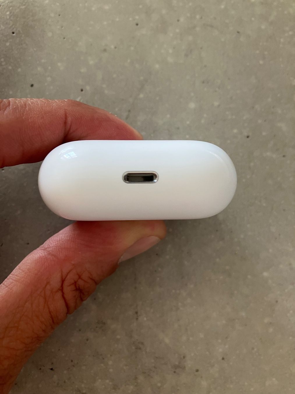 Apple Casques audio: Apple AirPods 3 Case – D'occasion à Lausanne par mr.v 7