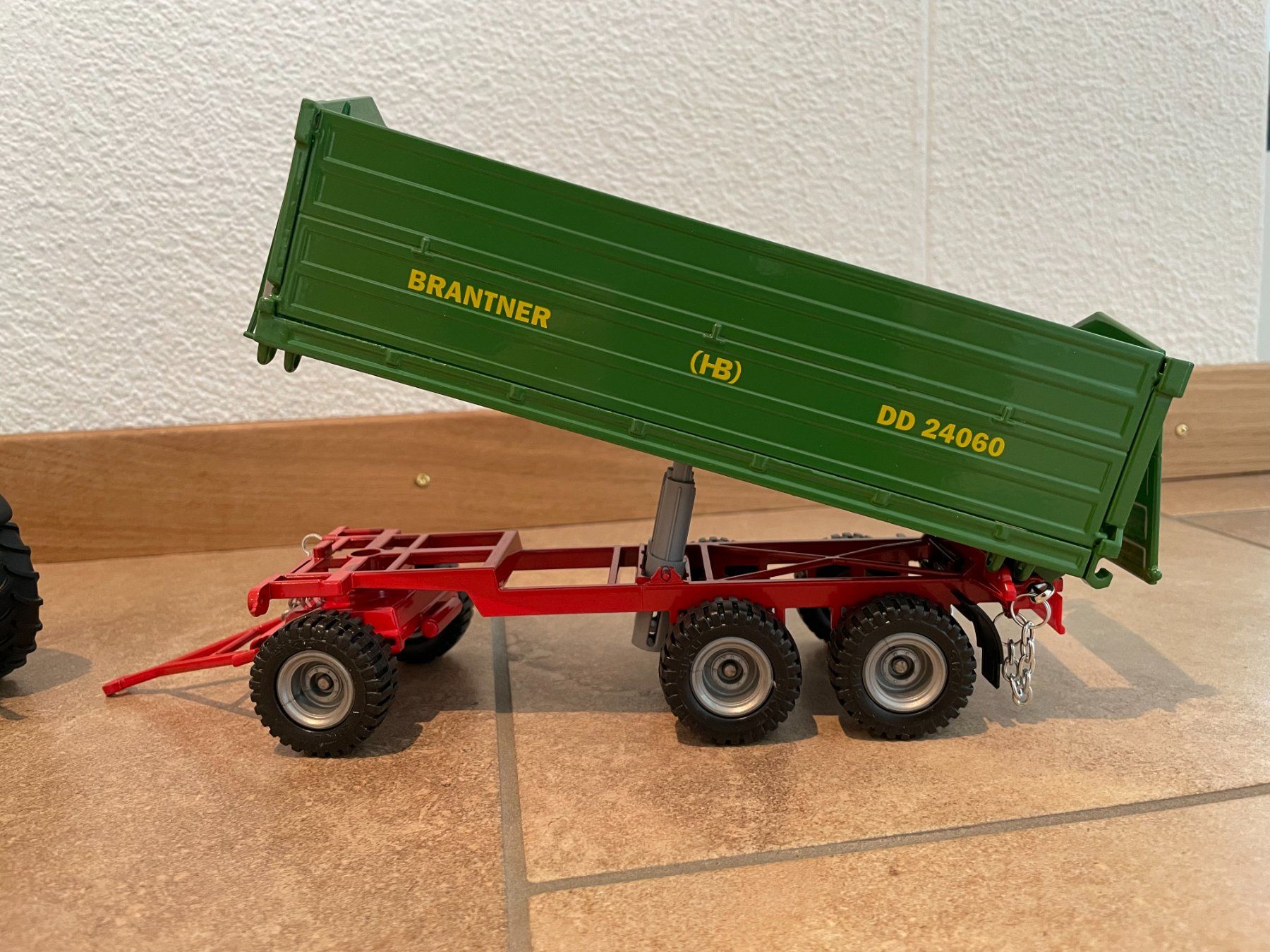 John Deere Trattori: SIKU John Deere mit Brantner DD 24060 – Nuovo e nell'imballaggio originale da Kreuzlingen venduto da Stefan1150 4