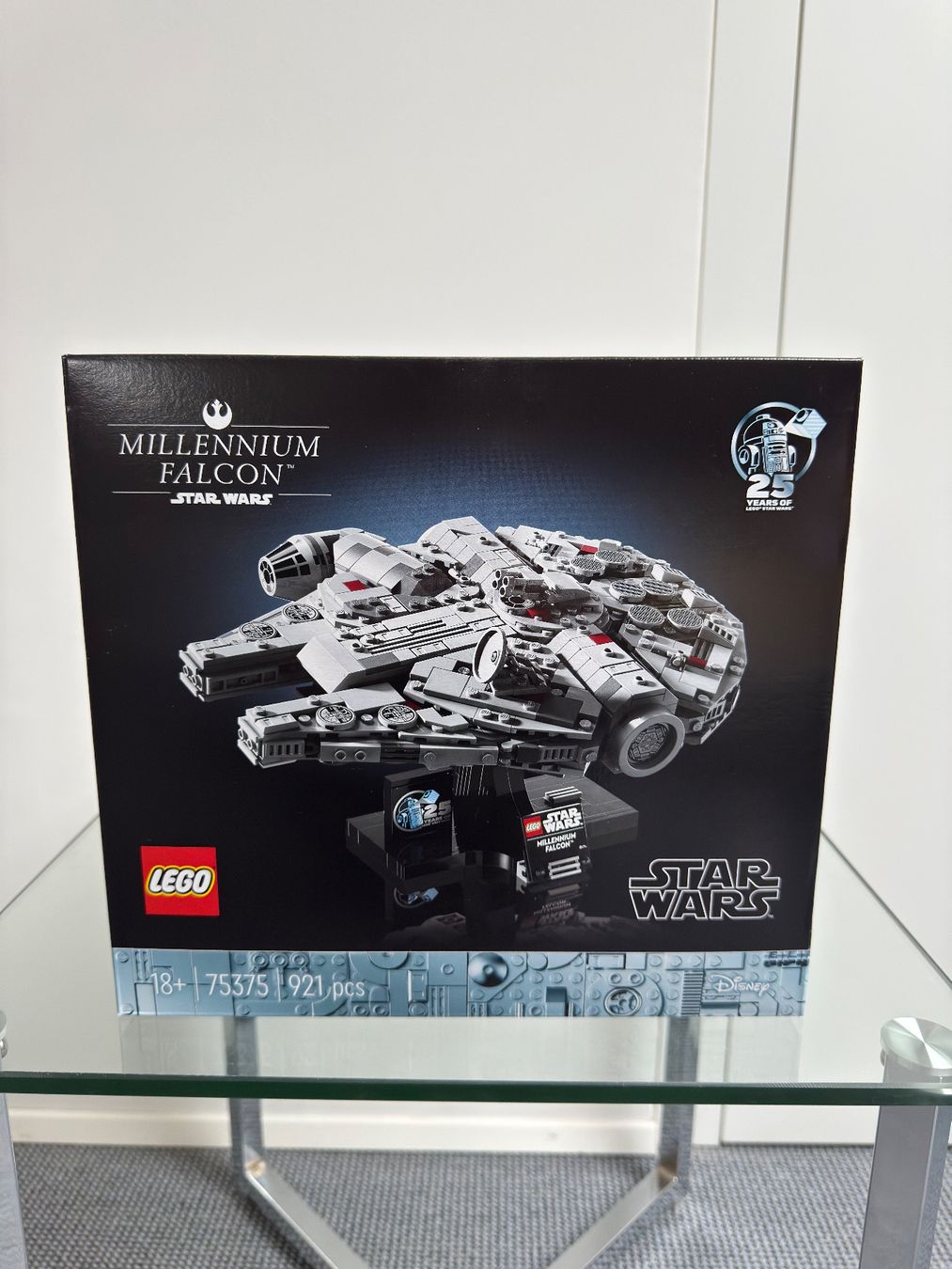 Lego Kit di costruzioni: LEGO Star Wars 75375 - Millennium Falcon – Nuovo e nell'imballaggio originale da Uznach venduto da r0000000bert_