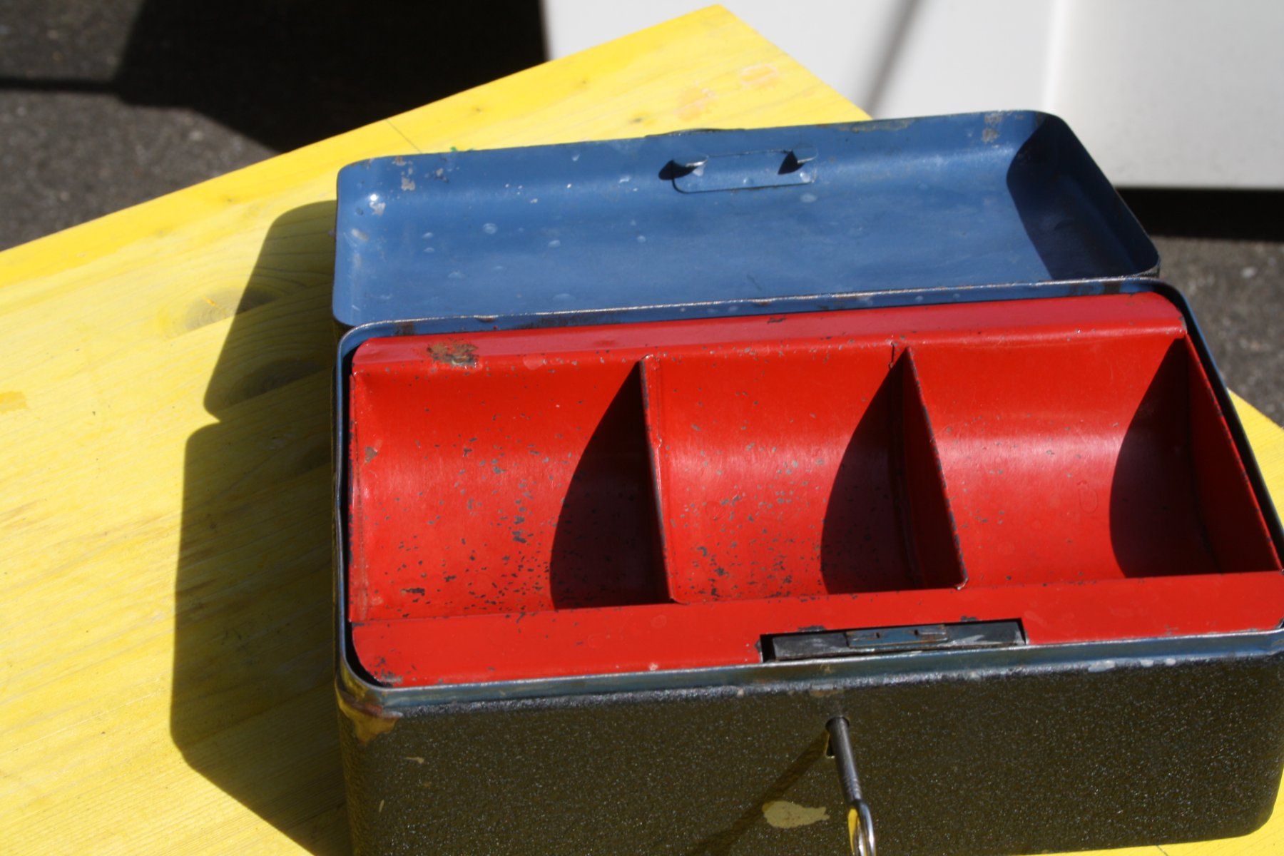 Registratore di cassa: GELDKASETTE VINTAGE – Usato da Wauwil venduto da Pneuedy 2