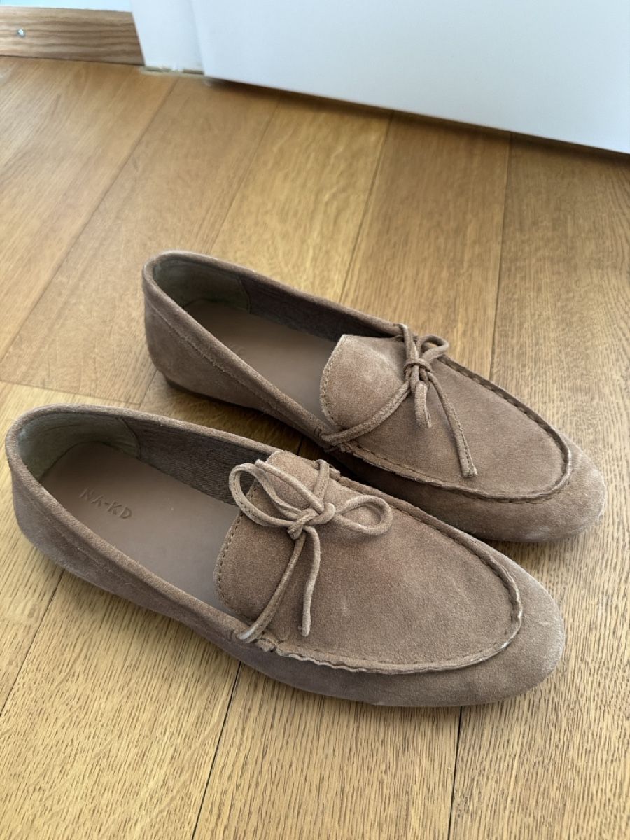 Na-kd Damenschuhe: NA-KD suede loafers 38 – Neu (gemäss Beschreibung) aus Hausen AG von nik_9sg2