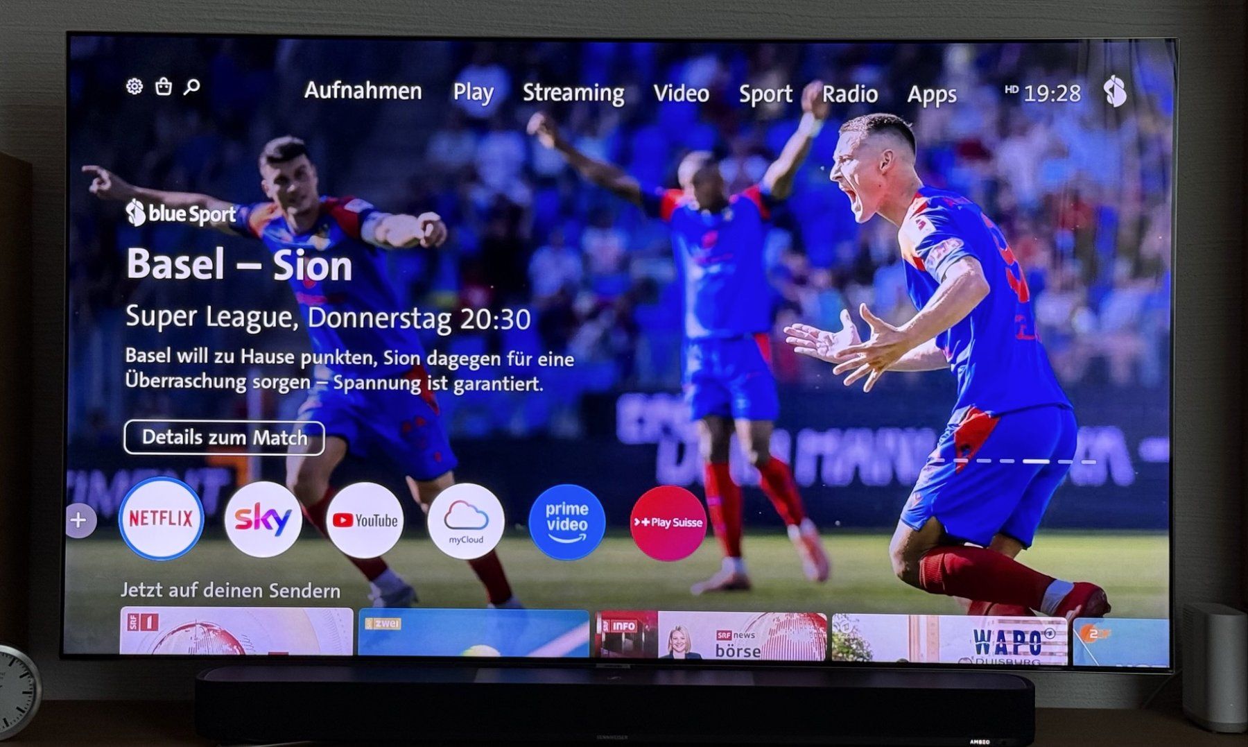 Samsung Fernseher: SAMSUNG QLED TV QE65Q7F – Gebraucht aus Gossau SG von bluefire66