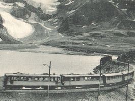 BERNINABAHN: Zug am Lago bianco, Piz Cambrena ~1910