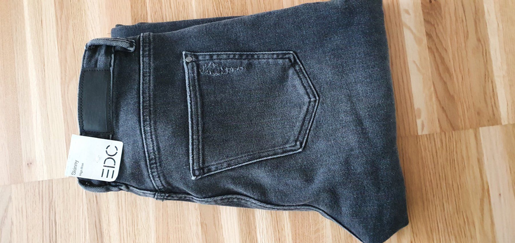 Jeans: Edc By Esprit Jeans NEU – Nuovo e nell'imballaggio originale da Zürich venduto da kloten97 2