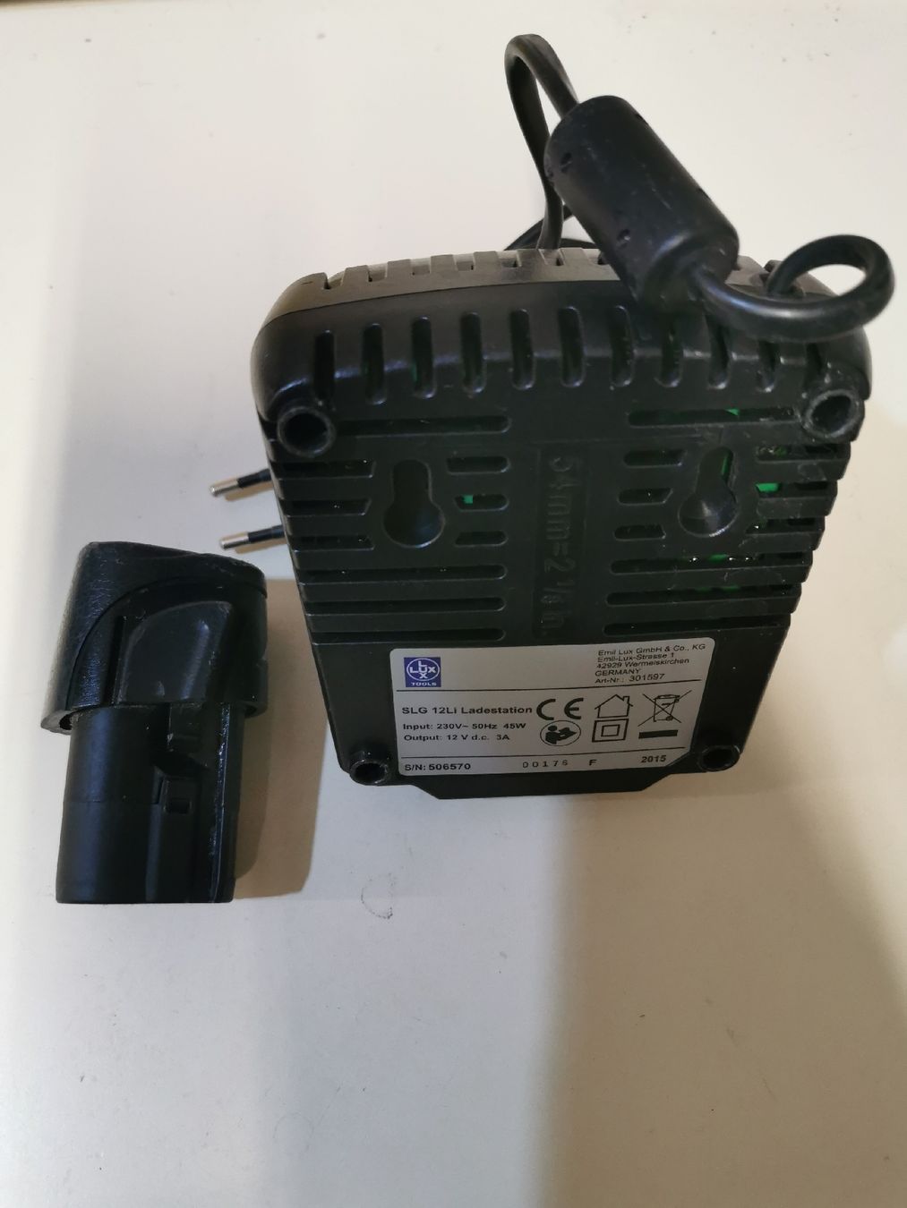 Batterie: Ladestation  + Batterie in gutem zustand – Usato da Bern venduto da Paca48 1
