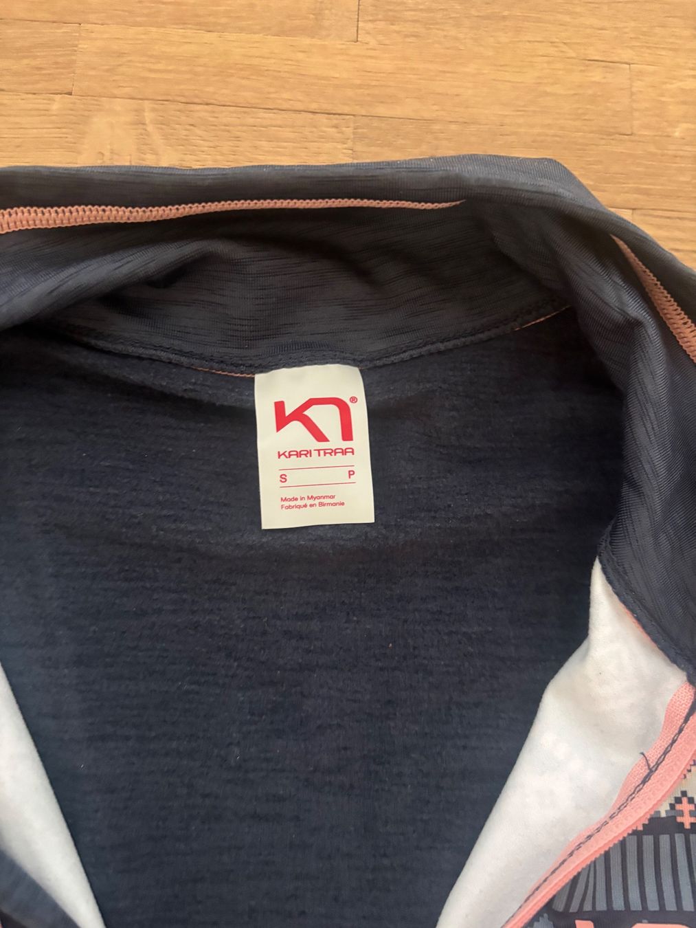 Maglioni & Felpe: Kari Traa Funktionsshirt Gr. S – Usato da Bern venduto da Anis89 2