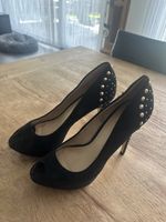 Schwarze Nieten High Heels von Zara Gr. 39
