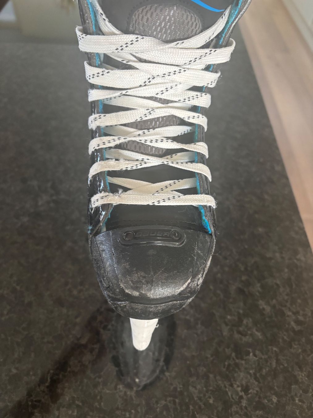 Bauer Pattini da ghiaccio: BAUER Eishockey Schlittschuhe Grösse 2 / 35 – Usato da Zollikon venduto da d_grabher 2