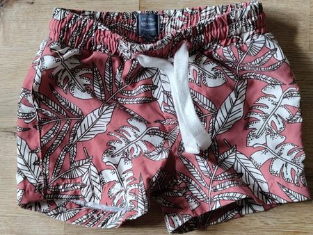 Badeshorts Grösse 80