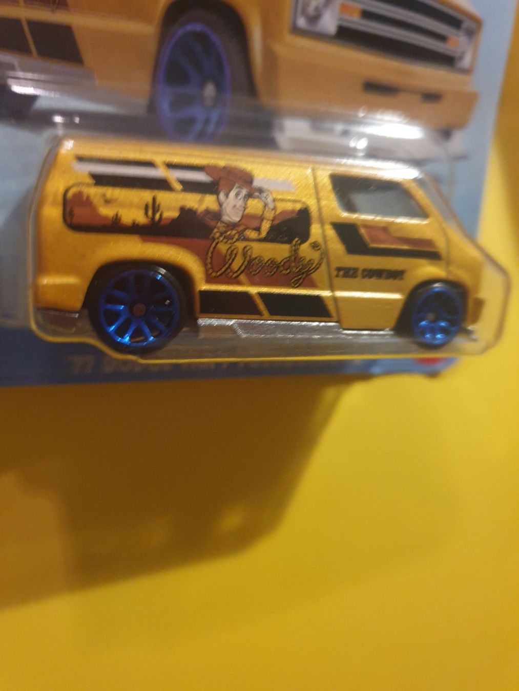 Hot Wheels Modellini d'auto: Hot Wheels CUSTOM '77 DODGE VAN – Nuovo e nell'imballaggio originale da Oftringen venduto da Rotor 5