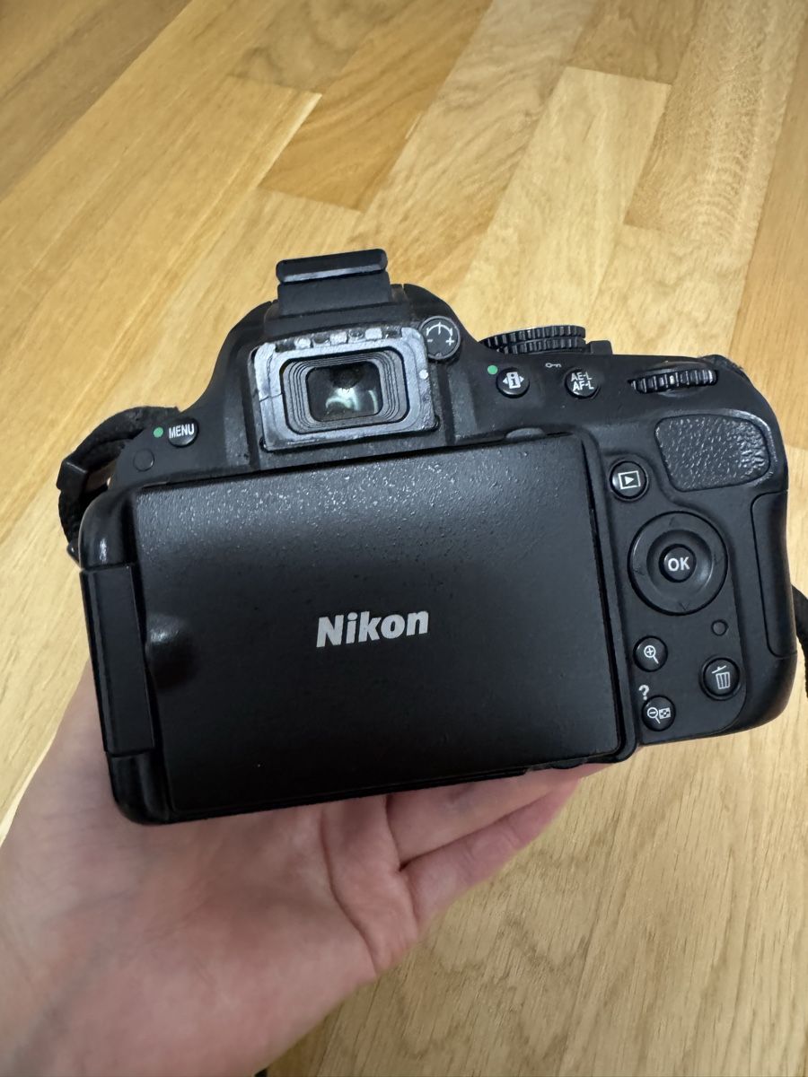 Nikon Fotocamera: Nikon camera D5100 – Usato da Aarau Rohr venduto da mic_d6nr 3