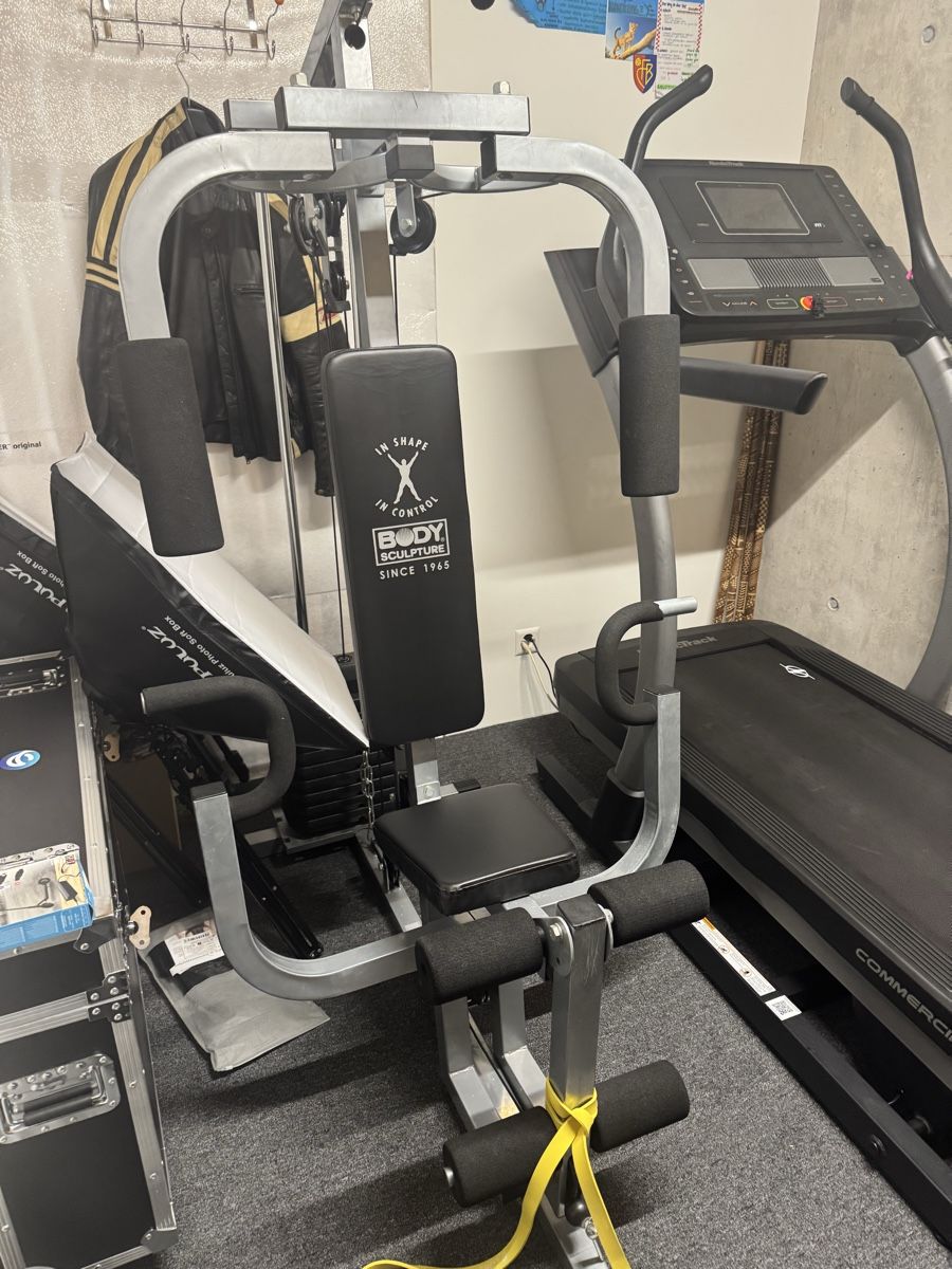 Macchine per carico, silaggio e trasporto: Kleine Fitnessstudio – Usato da Basel venduto da dra_bm9x 3
