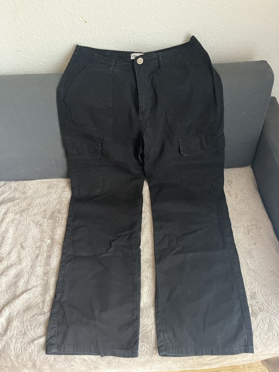 Zara Pantalons: Pantalons cargo noir – Neuf (Voir description) à Genève par soraia.simao 1