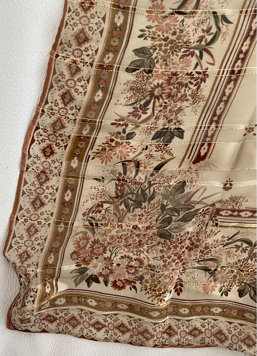 Codello Foulards, Tücher & Schals: Codello Seiden Foulard 🌸 – Gebraucht aus Opfikon von Luis144 5