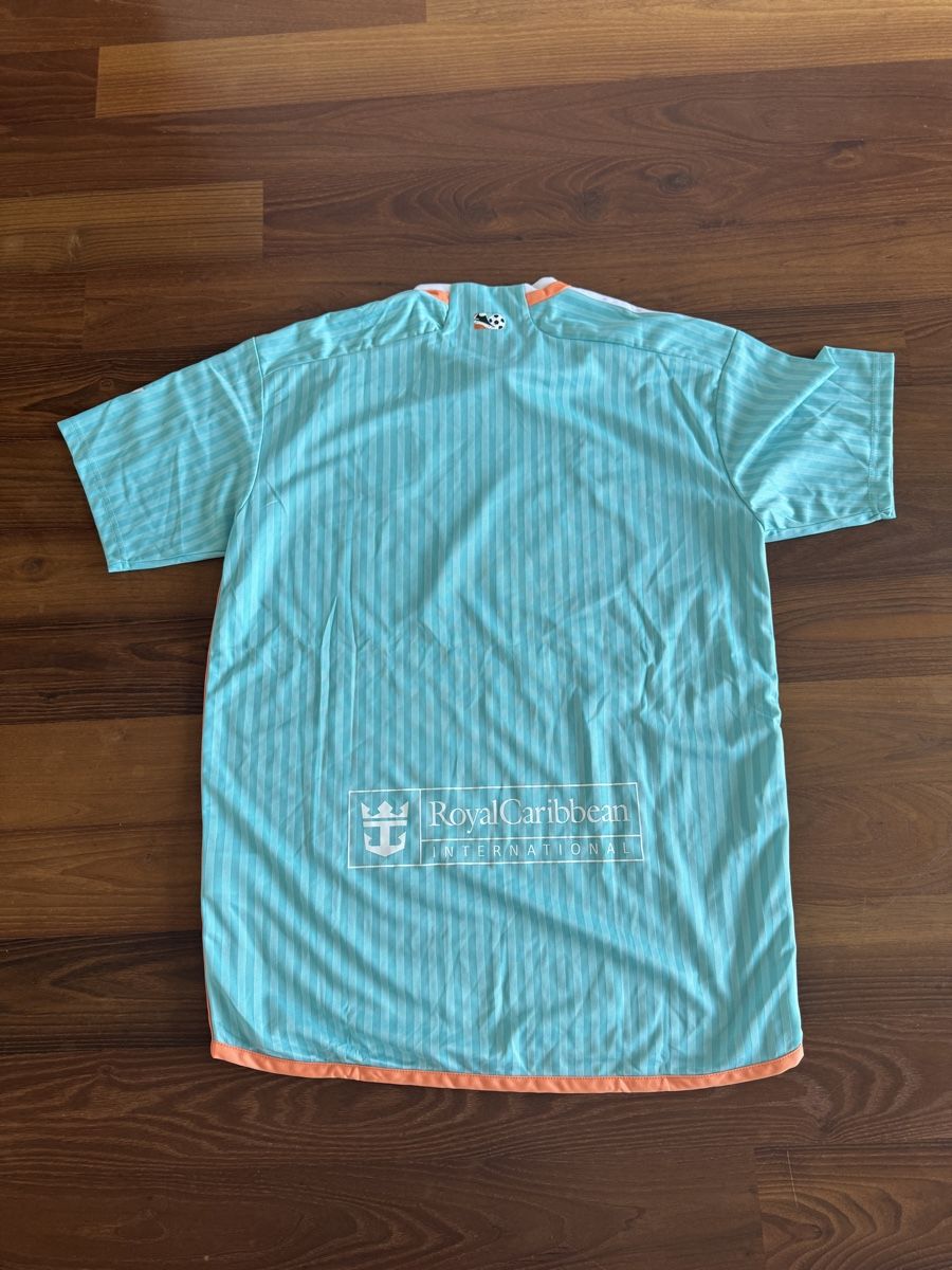 Adidas Canottiere & Pantaloni: Inter Miami Trikot – Usato da St. Gallen venduto da JanisB23 1