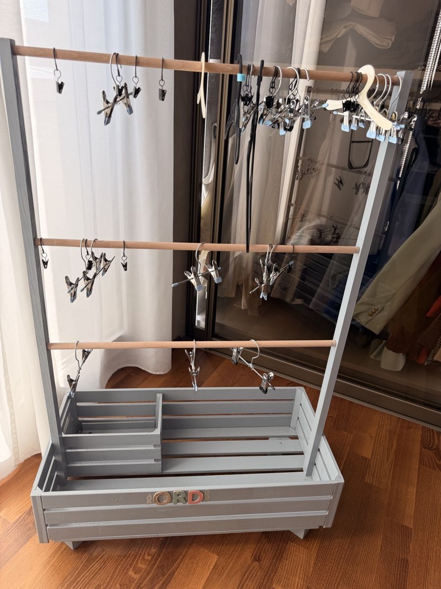 Garderobe: Hundegarderobe – Gebraucht aus Buchs ZH von tiz_9mpn 1