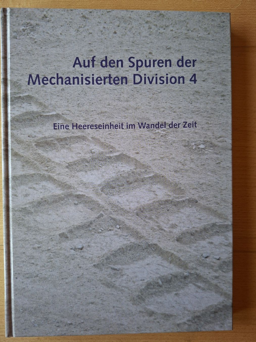 Libri: Schweizer Armee Militär Buch 1994 – Usato da Schwanden Sigrisw venduto da len_9yqg