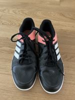 Sportschuhe von Adidas Gr. 40,5-41