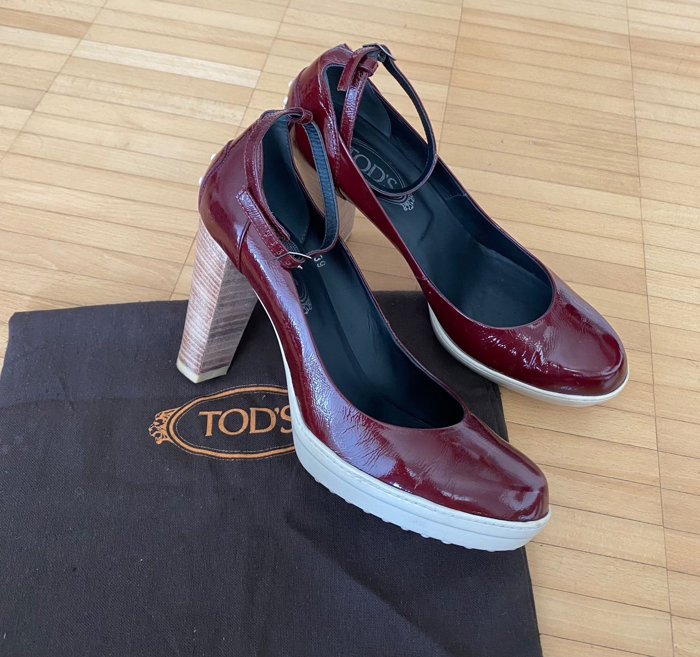 Tod'S Scarpe da donna: TOD'S Pumps Damen Gr. 39 – Usato da Frauenfeld venduto da LIL_NA