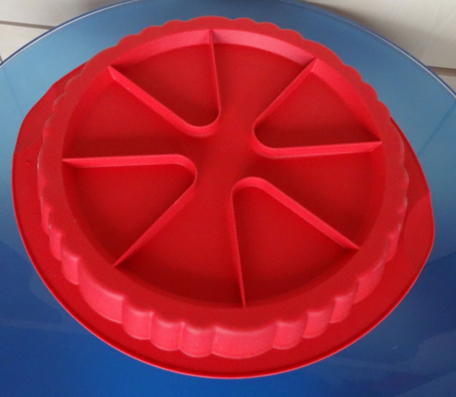 Tupperware Teglie da forno: Tupperware Backform für Wähen Silikon – Usato da Speicher venduto da Metoyou11