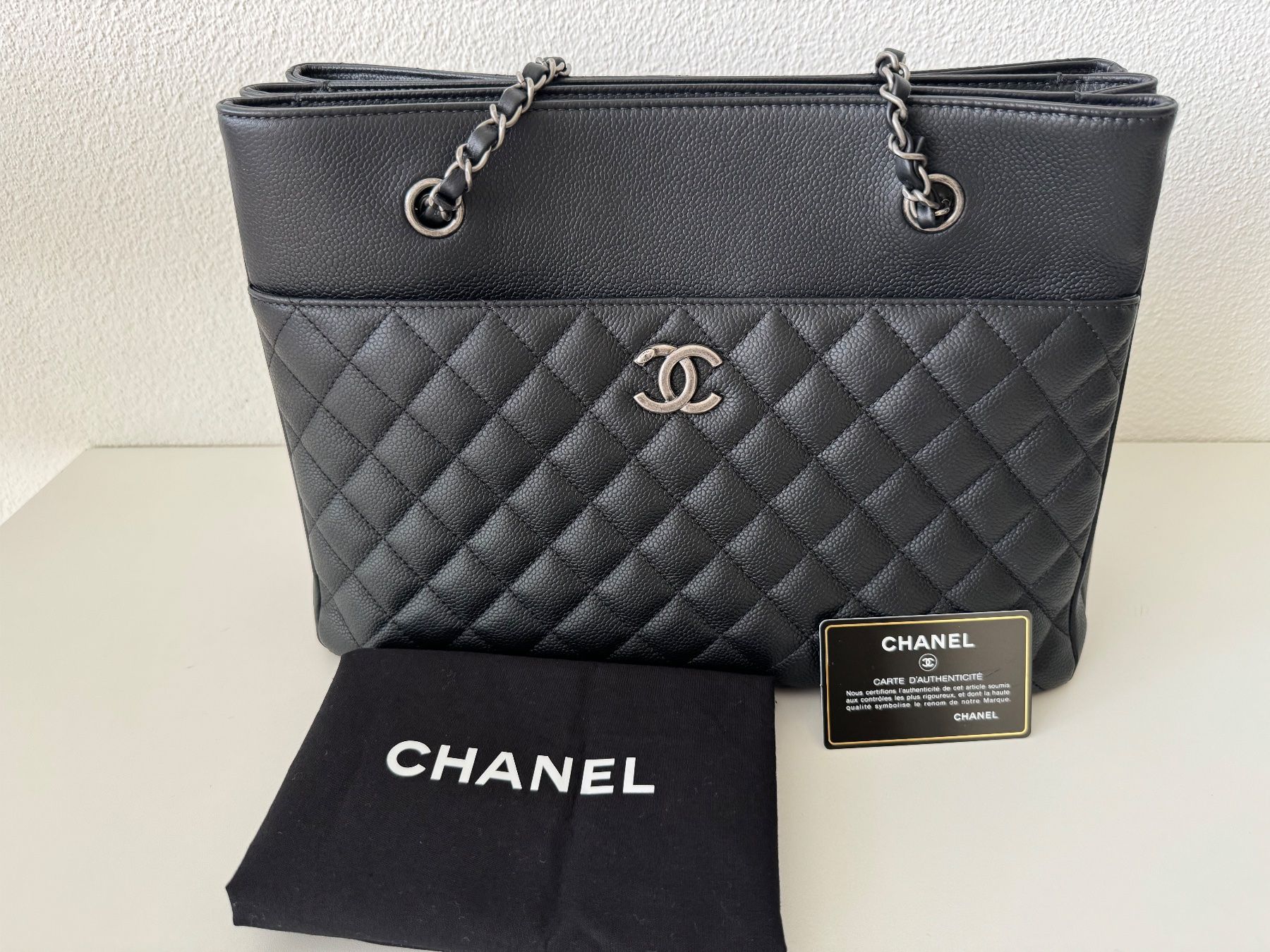 Chanel Taschen für Damen: Chanel Grand Shopping ZIP >30cm – Neu (gemäss Beschreibung) aus Neuhausen von satellite5820