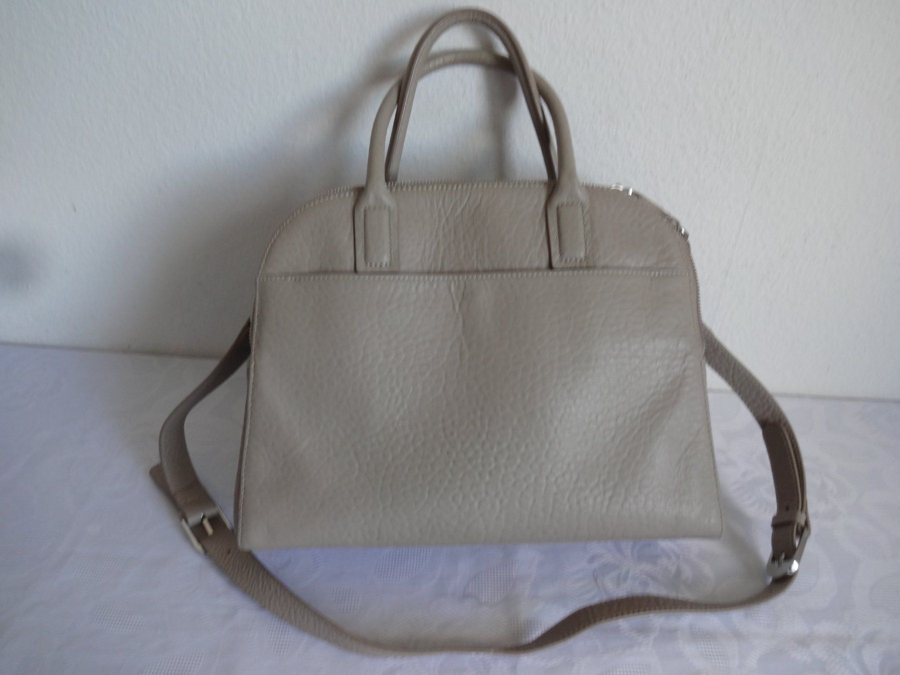 Aigner Borse da donna: Orig. "" AIGNER "" Hand oder Umhänge Leder Tasche – Nuovo (secondo la descrizione) da Frauenfeld venduto da Riaa 3