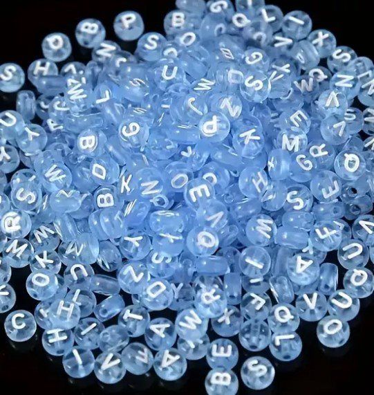 Perle (finte): 400 Stück Bastelperlen Buchstaben blau – Nuovo e nell'imballaggio originale da Geneve venduto da vane267