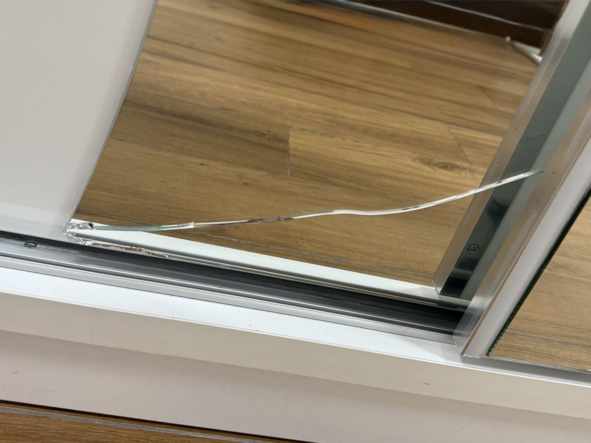 Armoires: weisser spiegelschrank – D'occasion à Affoltern am Albis par lau_x79r 4