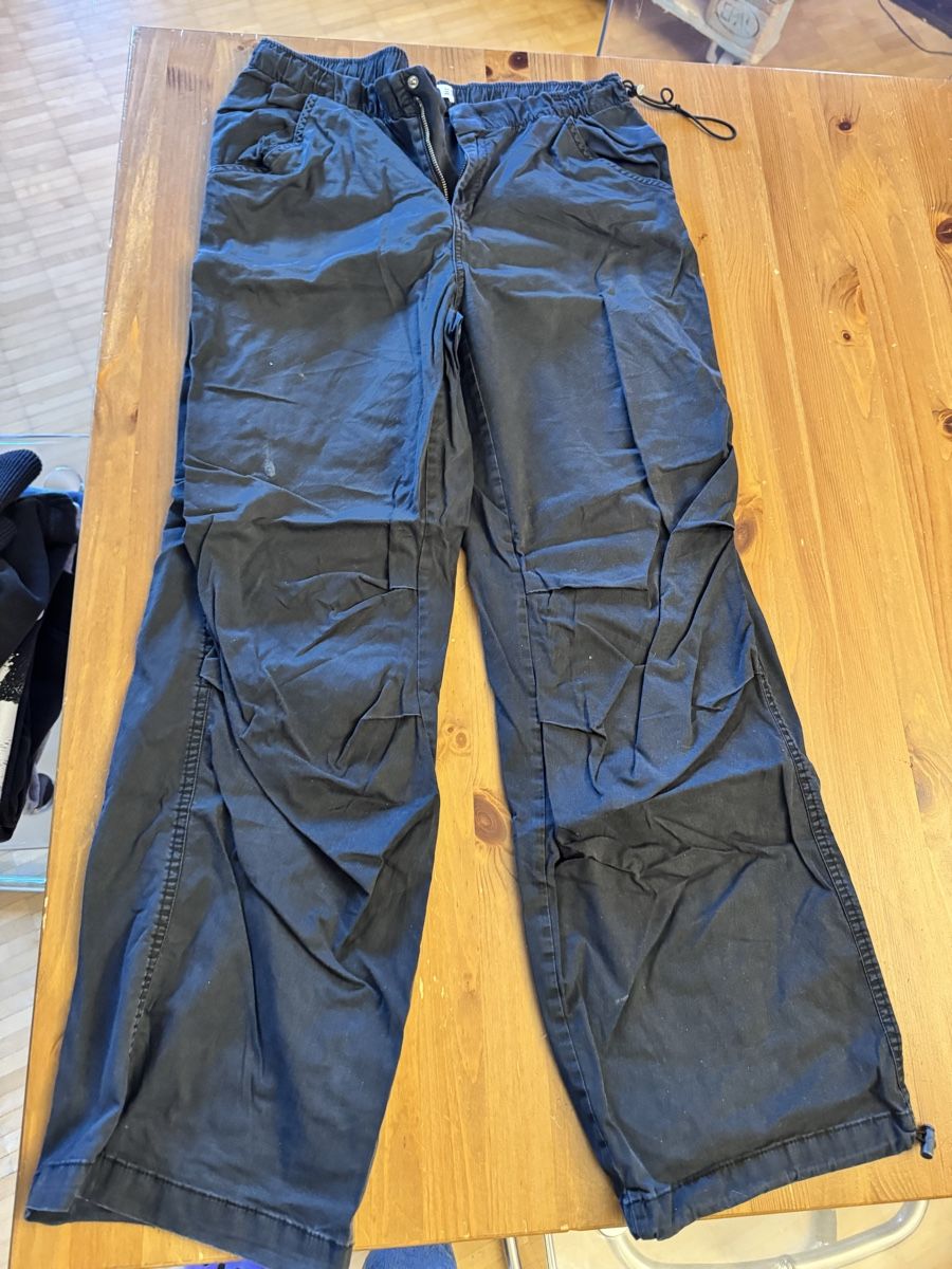 Pull&Bear Pantalons: Gargohose pull&bear m – D'occasion à Küssnacht am Rigi par ciucchino 3