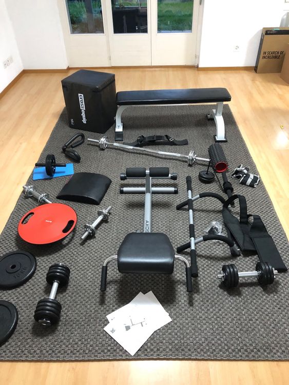 Sport Equipment: Hantelbank Hantelscheiben Jumpbox etc. (Gebraucht) in ...