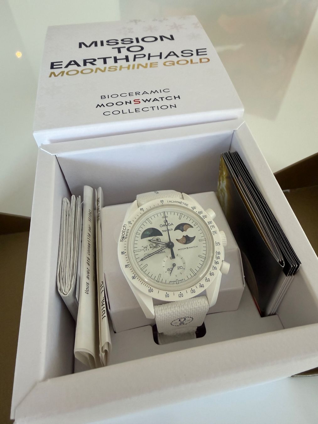 Swatch Orologi: Omega x Swatch MoonSwatch Cold Moon NEUVE Full Set – Nuovo e nell'imballaggio originale da Martigny venduto da inf_v8zb 2