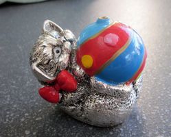Metall Katze mit Ball von Laminato AG, Made in Italy