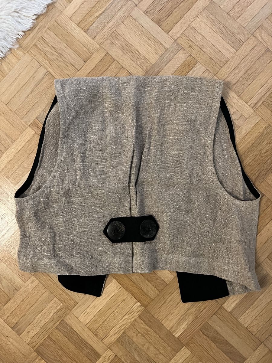 Top: Sommerliche Leinenweste Mothway Couture Gr. 36 – Usato da Zürich venduto da sop_xbd7 2