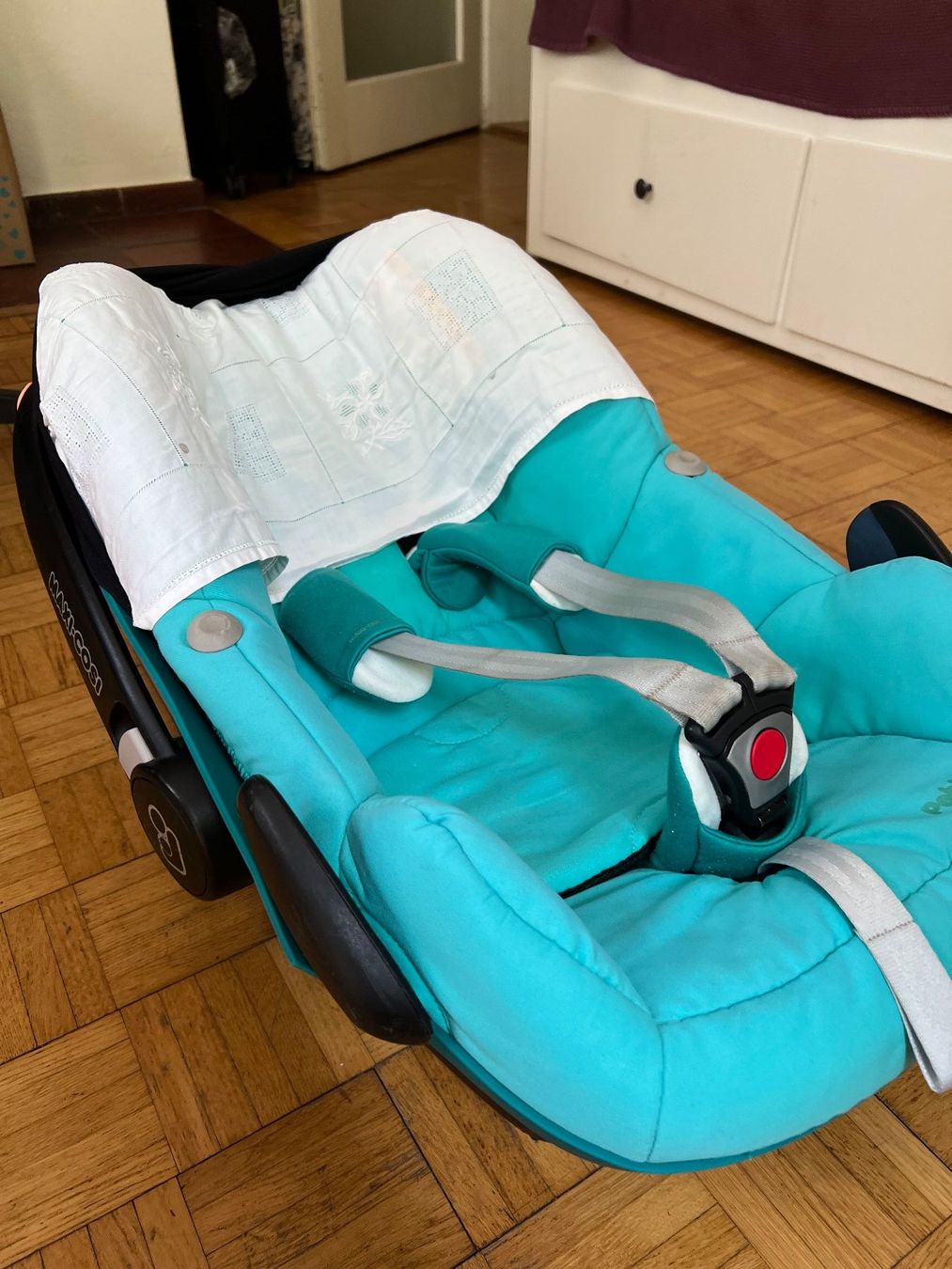 Maxi-Cosi Auto-Kindersitze: Maxi-Cosi Pebble Babyschale – Gebraucht aus Zürich von Zuerisee17 3