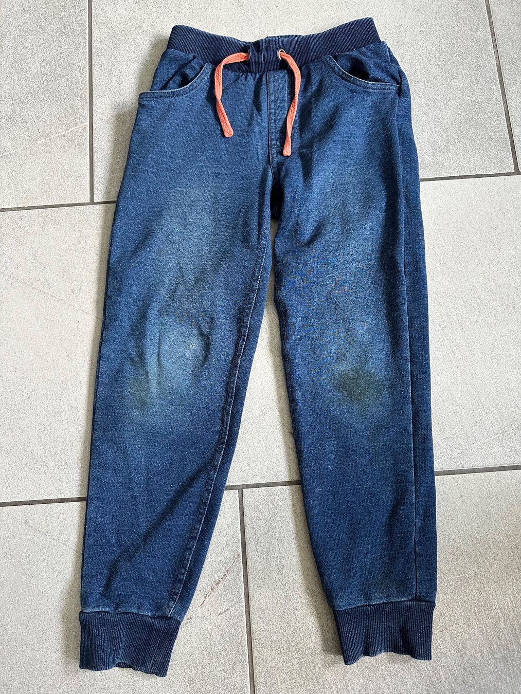 Hosen: Trainerhose Gr. 122 – Gebraucht aus Illnau von Xanny777