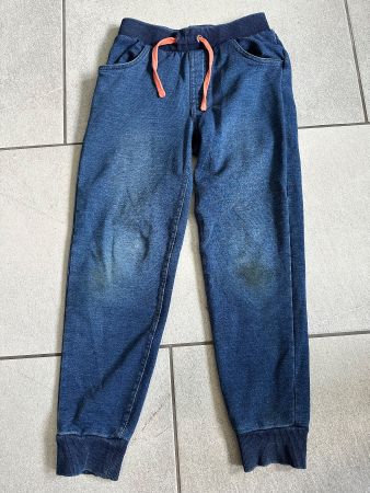 Trainerhose Gr. 122