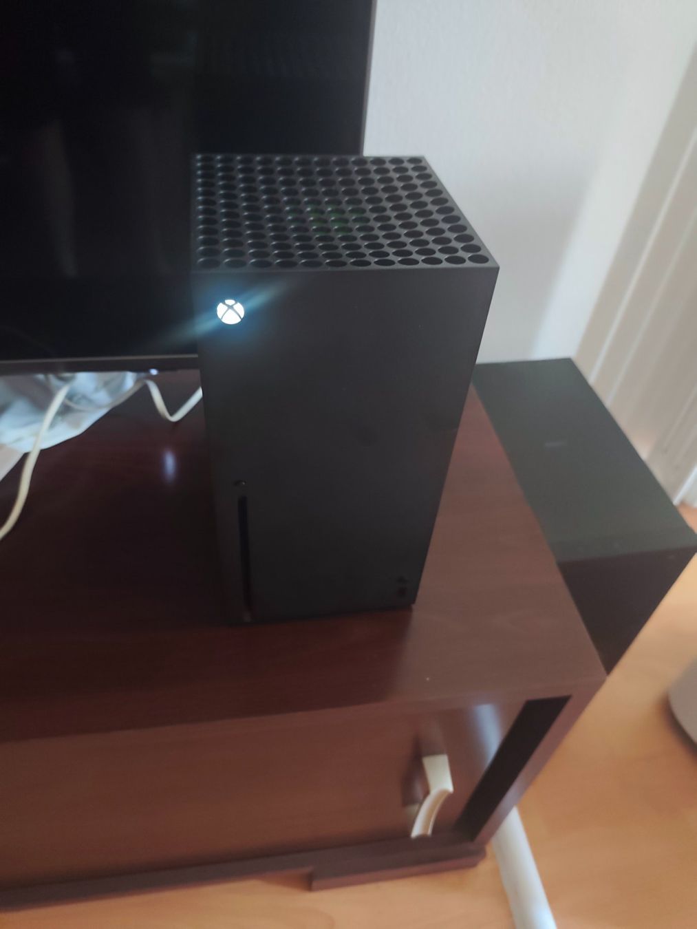 Microsoft Konsolen: Xbox series X +2 controller e gioco – Gebraucht aus Vezia von yal_nzj8 3