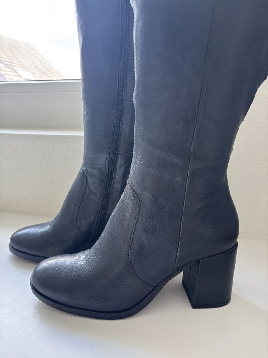 Scarpe da donna: Neu!! Stiefel Navy Gr. 38 – Nuovo e nell'imballaggio originale da Herzogenbuchsee venduto da ameise02 2