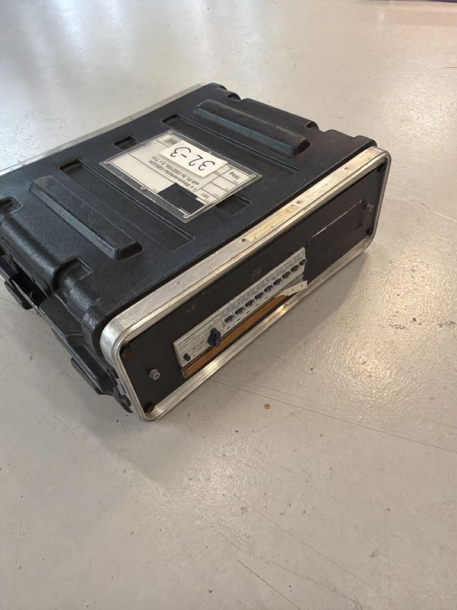Alimentazione elettrica: Stromverteiler CEE32A im Case – Usato da Allschwil venduto da KONNEX_4123