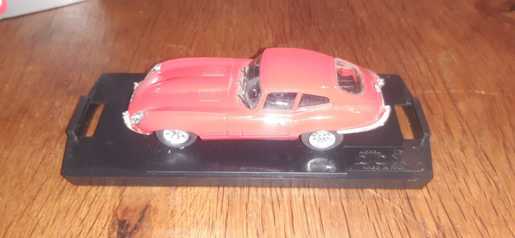 Jaguar Modellini d'auto: Jaguar E 1:43 BOX MODEL – Usato da Fehraltorf venduto da STEMAC01TK 2